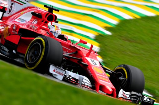 Foto Poster Sebastian Vettel tijdens de GP van Brazilie, F1 Ferrari Team 2017