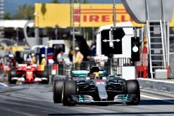 Foto Poster Lewis Hamilton tijdens de GP van Spanje, F1 Mercedes Team 2017