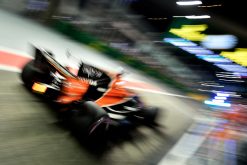 Foto Poster Fernando Alonso tijdens de GP van Singapore, F1 McLaren Team 2017