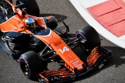 Foto Poster Fernando Alonso tijdens de GP van Abu Dhabi, F1 McLaren Team 2017