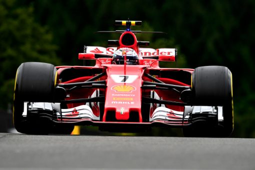 Foto Poster Kimi Raikkonen tijdens de GP van Belgie, F1 Ferrari Team 2017