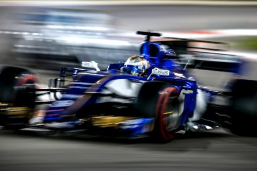 Foto Poster Marcus Ericsson tijdens de GP van Abu Dhabi, F1 Sauber Team 2017