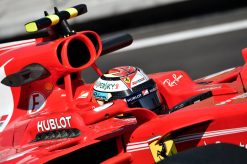 Foto Poster Kimi Raikkonen tijdens de GP van Mexico, F1 Ferrari Team 2017