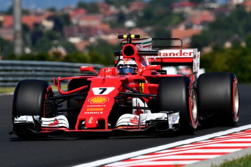 Foto Poster Kimi Raikkonen tijdens de GP van Hongarije, F1 Ferrari Team 2017