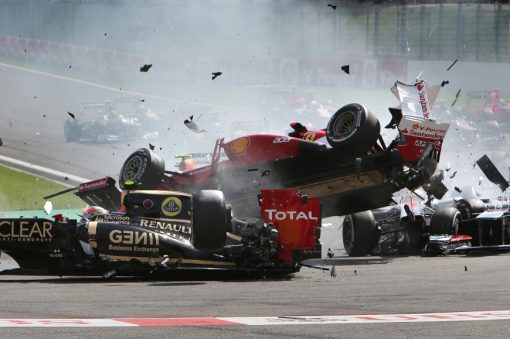 Foto Poster Fernando Alonso tijdens een Crash van F1 GP Belgie 2012