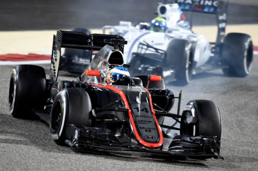 Foto Poster Fernando Alonso in actie tijdens de F1 GP Bahrein 2015