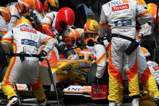 Foto Poster Fernando Alonso Pitstop tijdens de F1 Grand Prix Spanje 2009