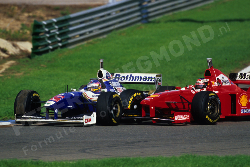 F1 Poster Michael Schumacher met Jacques Villeneuve Jerez, Ferrari 1997
