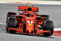Kimi Raikkonen Ferrari GP Bahrein 2018 als Poster
