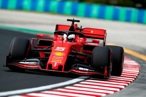 Sebastian Vettel in actie foto tijdens de GP van Hongarije 2019